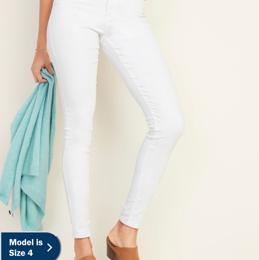 Old Navy Rock Star  Skinny Jeans Size Regular 4